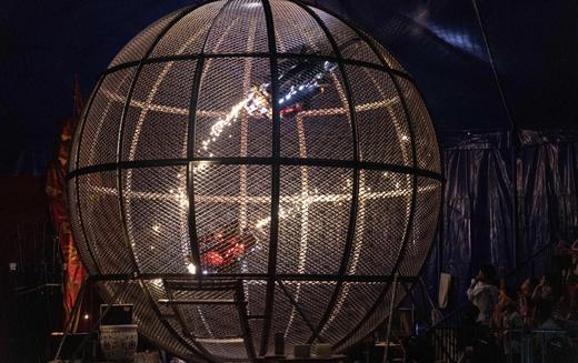 即买即用，天府云海逛庙会，潮汕英歌，民俗舞狮，大唐不倒翁，非遗吐火，打铁花，53种无动力设施畅玩。 商品图4