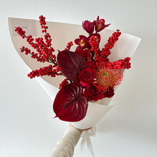 《小欢喜》新年简约冬青红掌花束 商品图1