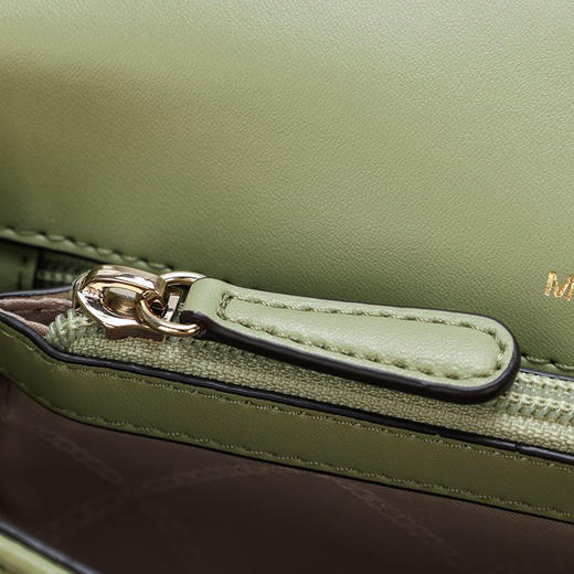 【品牌】MK Soho大号羊皮皮质链条翻盖单肩包斜挎女包果绿色 商品图3