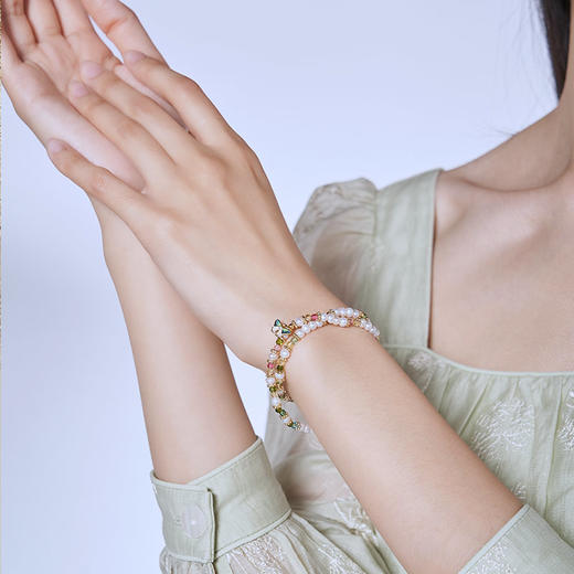 大英博物馆 博物志系列春日蝶舞珍珠双圈手链 商品图3