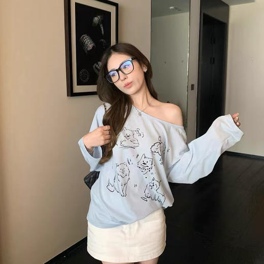 西遇可爱小狗图案蓝色长袖T恤女2026年春季新款薄款斜肩防晒罩衫SS060160 商品图2