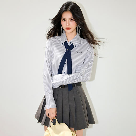 西遇条纹领带长袖衬衫女2026年春季新款宽松POLO领休闲刺绣衬衣SS060153 商品图2