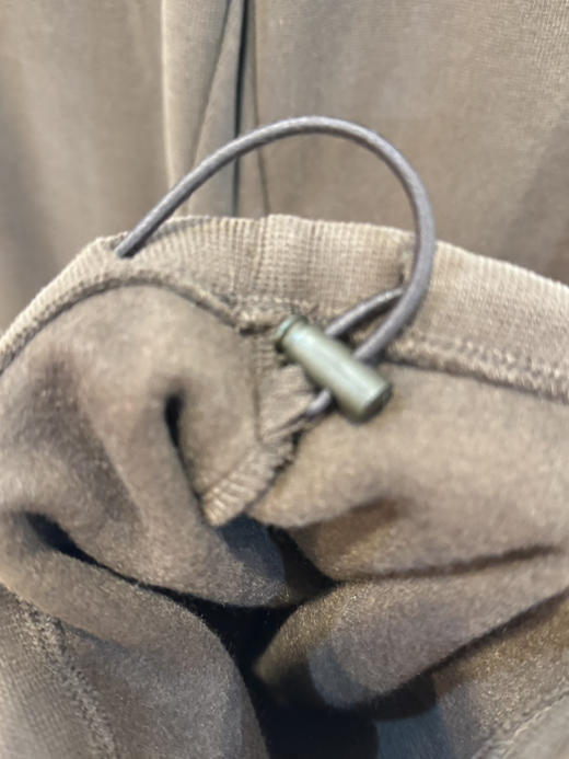 咖色针织卫裤。 商品图2