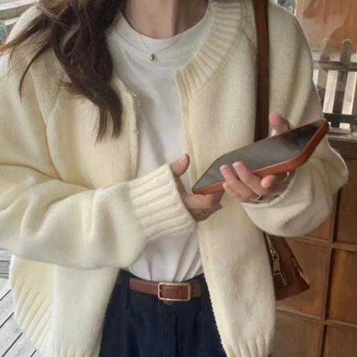 【79元2件，单拍不发】伊泺杉·300克暖绒T | 双面德绒版本,打造春冬“叠穿时髦” 🔥加绒高克重系列 商品图3