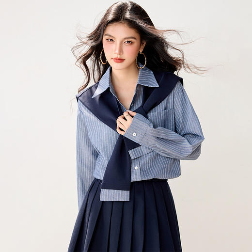 西遇韩系蓝色条纹衬衫女2026春季新款学院风宽松衬衣配披肩两件套SS060158 商品图1