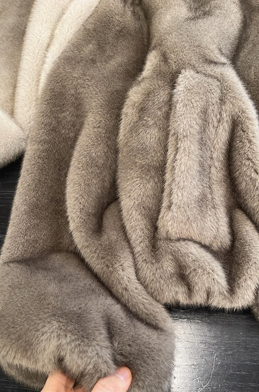 极限特惠 现货发 渠道货 MC环保皮草 时髦立领 拉链外套 保暖松弛 我穿L 商品图11