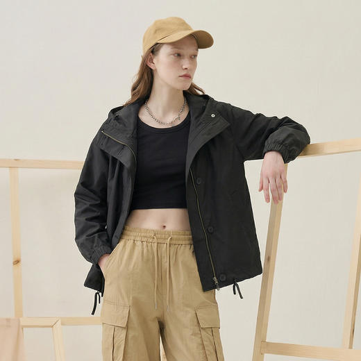谜底连帽短款风衣外套女2025秋季新款休闲百搭宽松夹克257MW7844 商品图3