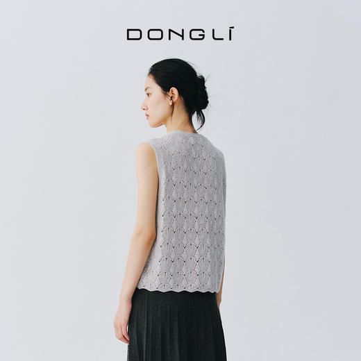 东黎 • 复苏的呼吸 山羊绒女士圆领镂空轻盈透气春季百搭背心 6029 商品图3