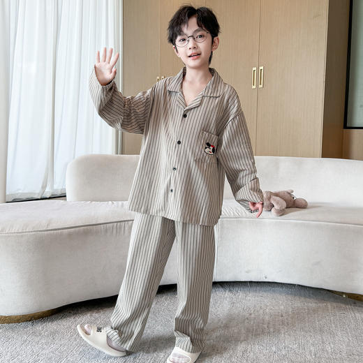 【轻盈透气❗️舒适体验】儿童家居服春秋装中大男童休闲宽松条纹纯棉睡衣卡通套装可外穿。jd 商品图1