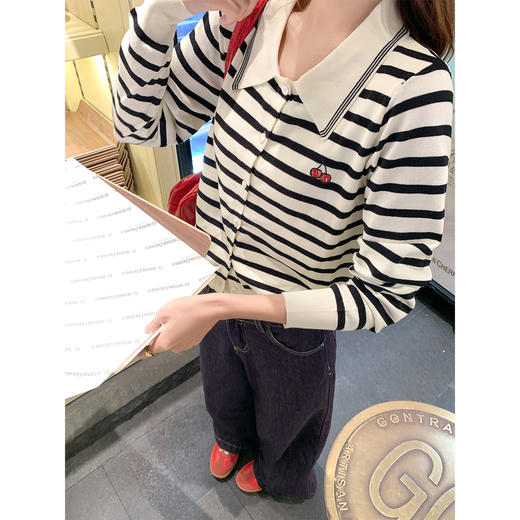 <曾小咸推荐>2.25现货秒杀 ！微信超特价！韩系翻领条纹针织衫 日常219.99 立减130 秒杀89.99！！ 商品图2