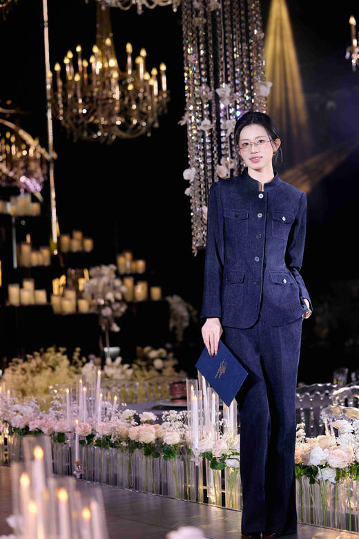 法小曼*子珍高端大气主持人商务西装套装女蓝色演讲正装厚款职业套裤女 商品图0