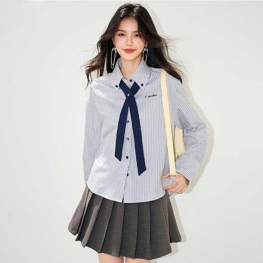 西遇条纹领带长袖衬衫女2026年春季新款宽松POLO领休闲刺绣衬衣SS060153 商品图3