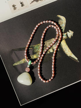 和田玉莲花珍珠项链