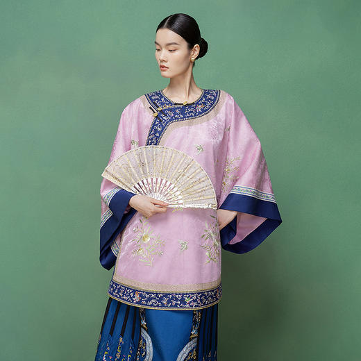 【林栖设计小店】花间芳菲|真丝罗绣花新中式2026春新款改良氅衣1961235 商品图4