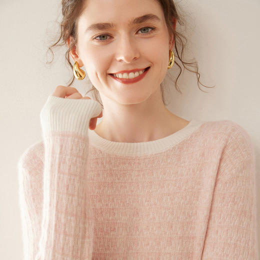 巨美！版型一流！2026圆领时髦毛衣针织上衣羊绒女纯色上衣百搭套头时尚！ 商品图0