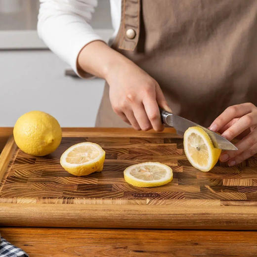 iss Cai柚木砧板 |木质细密、油性足、纹理美，产量更低、硬度更高，可砍可剁 商品图0