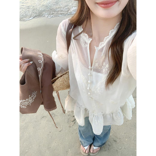 <曾小咸推荐>4.4现货秒杀 ！微信超特价！重工蕾丝刺绣衫 日常239.99 立减140 秒杀99.99！！民族风复古马甲 日常229.99 立减130 秒杀99.99！！ 商品图1