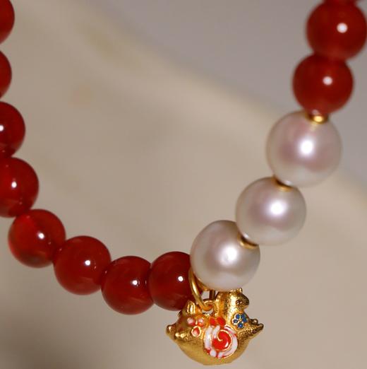 红玛瑙珍珠手串 单颗珍珠 5-6mm 玛瑙珠子 4mm  三颗珍珠 6-7mm 玛瑙珠子 6mm 配件 925 银镀金   新年氛围感 商品图5