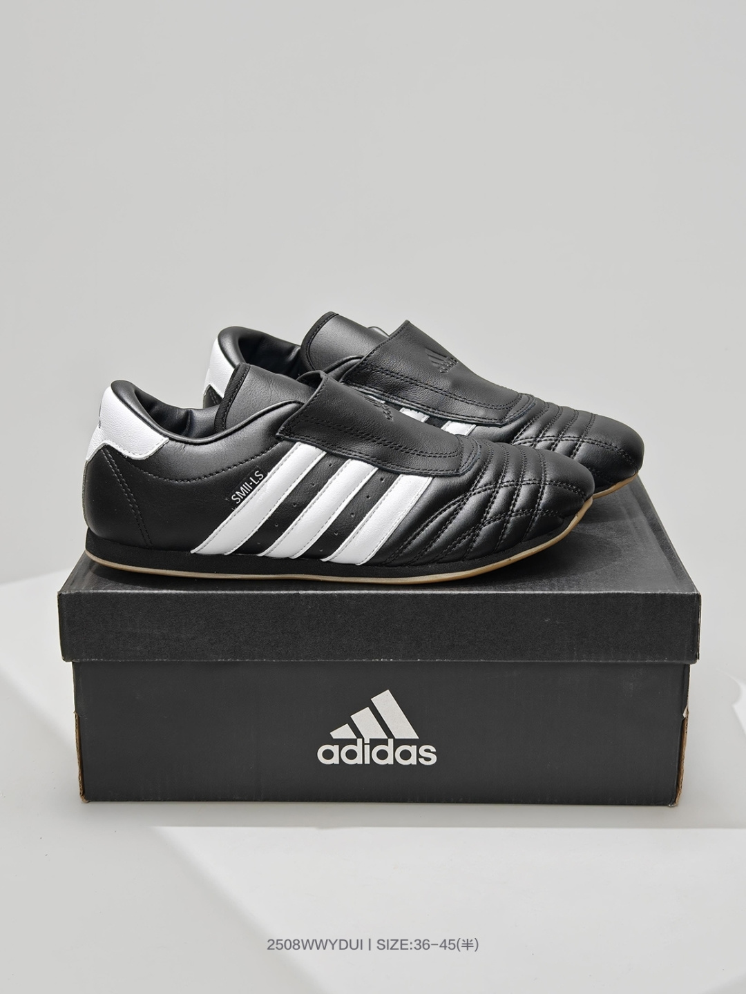 阿迪达斯Adidas originals Taekwondo Low跆拳道系列低帮薄底慢跑鞋（建议偏大一码）