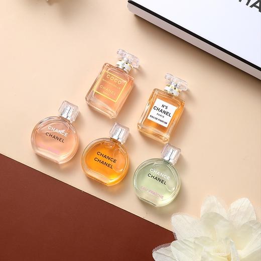 [透小蜜心选]【活动价 ¥ 99.9】香奈儿Q版香水白色礼盒五件套7.5ml*5瓶/盒 商品图3