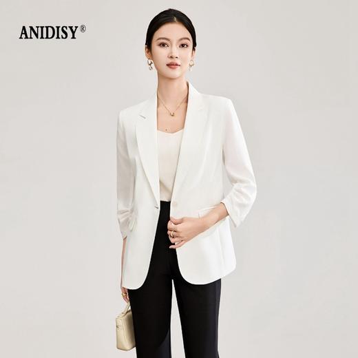 2026春装时尚翻领珍珠扣抽褶七分袖收腰西装外套 商品图1