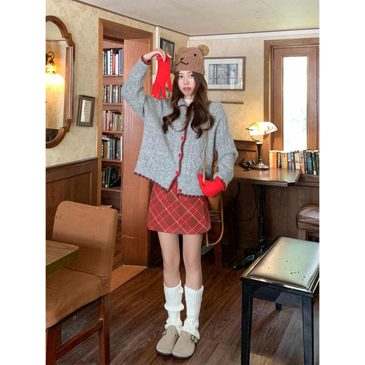 <曾小咸推荐>2.25现货秒杀 ！微信超特价！韩系翻领撞色边毛衣外套 日常189.99 立减100 秒杀89.99！！ 商品图2