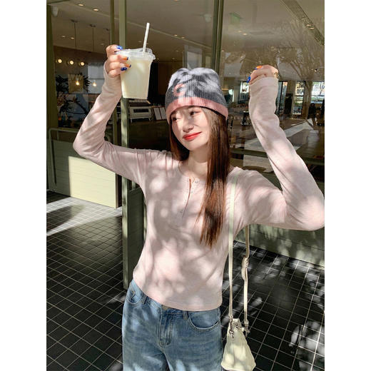 <曾小咸推荐>韩系粉色亨利领纯色长袖t恤 商品图3