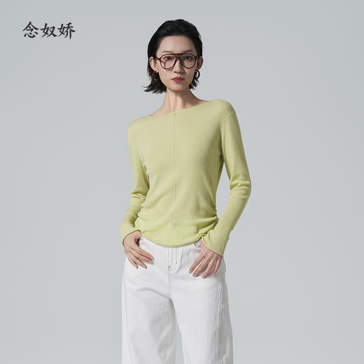 【商场同款】CNK6351 “三色软云衫 ” 轻盈柔软知性大气 侧边抽绳调节造型 亲肤好打理 毛衫 商品图2