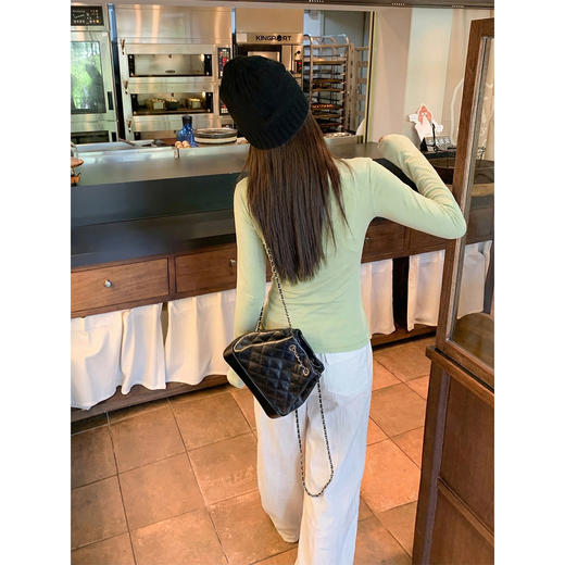 <曾小咸推荐>韩系绿色圆领简约长袖t恤女 商品图4