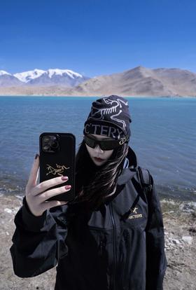 始祖鸟 Alpha SV8 冲锋衣(MG)