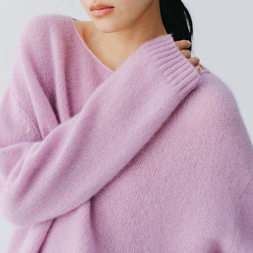 东黎 • 复苏的呼吸 绒丝柔软亲肤圆领套衫 6020 商品图11