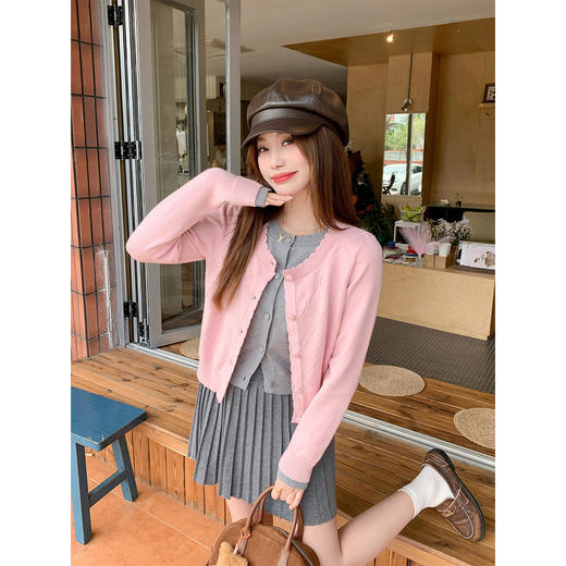 <曾小咸推荐>2.25现货秒杀 ！微信超特价！韩系假两件拼色针织开衫 日常219.99 立减130 秒杀89.99！！ 商品图4