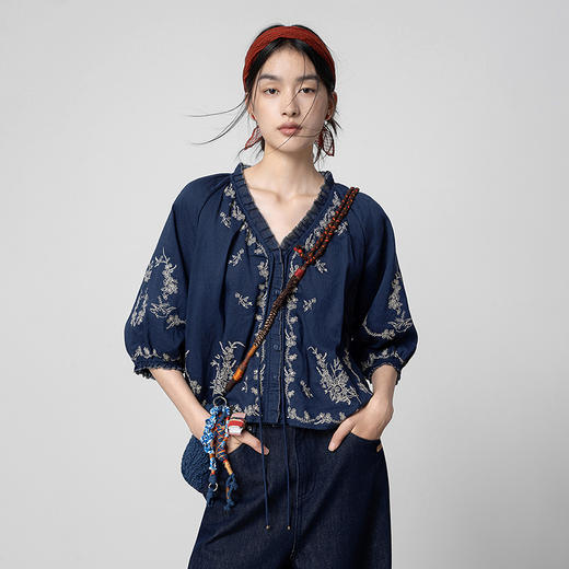 【林栖设计小店】鸟戏花间|藏青色绣花肌理宽松百搭2026春新款优雅衬衣1961146 商品图5