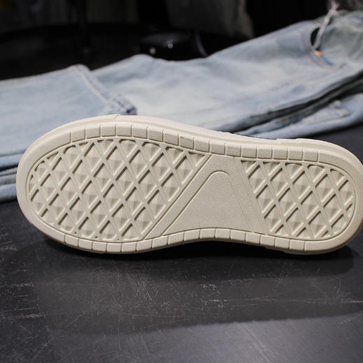 DRONKOO 2026 系带皮拼反毛皮同色拼接厚底低帮板鞋 商品图4