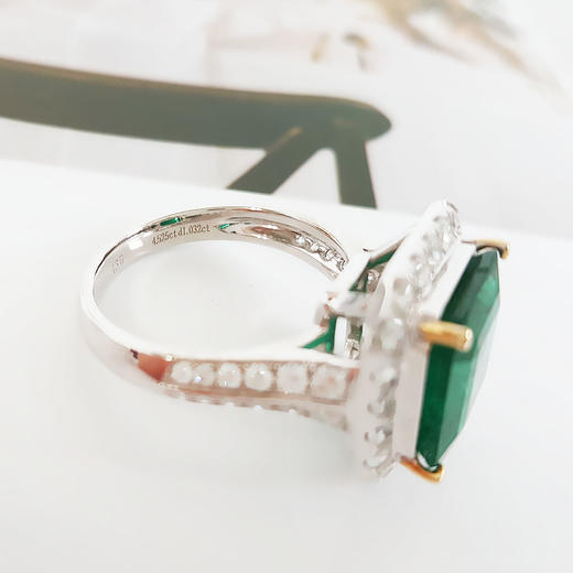 【天然正品】AU750收藏级白金豪镶钻镶天然微油4.525克拉艳绿色祖母绿戒指11.1*10.7MM（皆取最大值）13号（戒圈可改）300126NJS48 商品图7