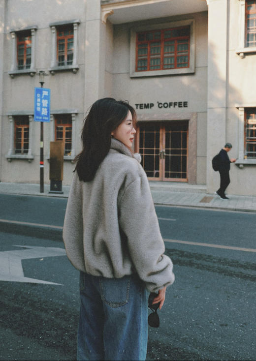 极限特惠 现货发 渠道货 MC环保皮草 时髦立领 拉链外套 保暖松弛 我穿L 商品图8