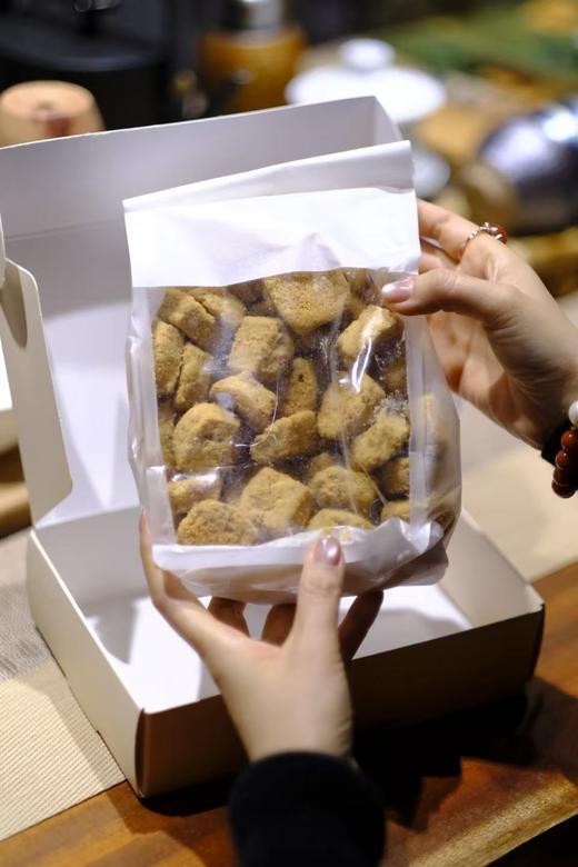 蜀中糖门礼盒 一盒酥润心满载 好运上门 商品图9