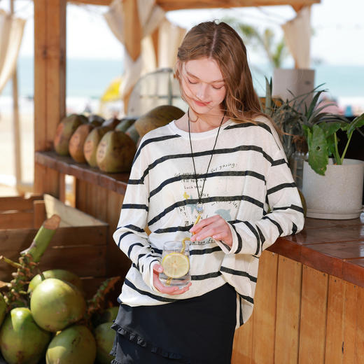 【莱赛尔】三彩2026春季新款字母印花条纹T恤宽松圆领长袖罩衫M 商品图1