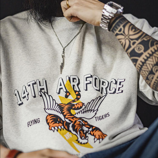 马登工装美式印花灰色圆领卫衣横须贺宽松落肩套头长袖T恤男款春 商品图0