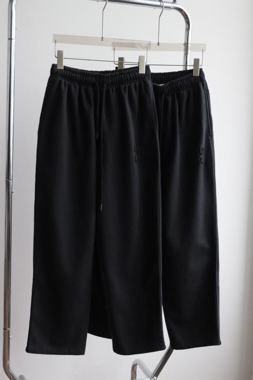 M1UM1U 秋冬重磅做旧宽松直筒加绒加厚针织长裤 WK862 商品图3