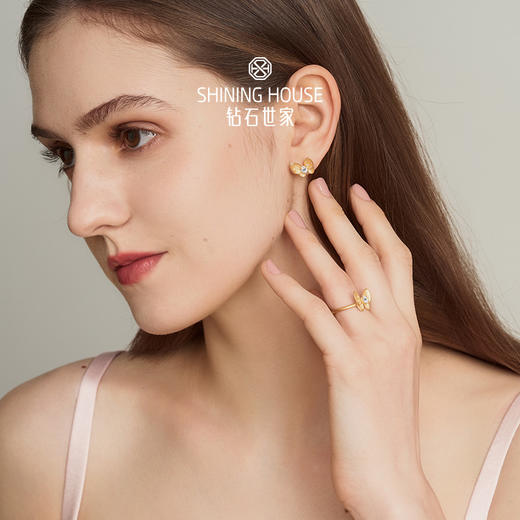 钻石世家[艺术黄金]  梦蝶系列 足金钻石套装 足金钻石项链、足金钻石戒指、足金钻石耳饰  【黄金产品不支持无理由退换货】预计3-5天发货 商品图13