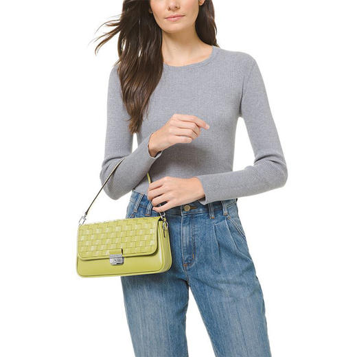 【品牌】MK Bradshaw 小号皮质编织拼接单肩手提女包嫩黄色 商品图4