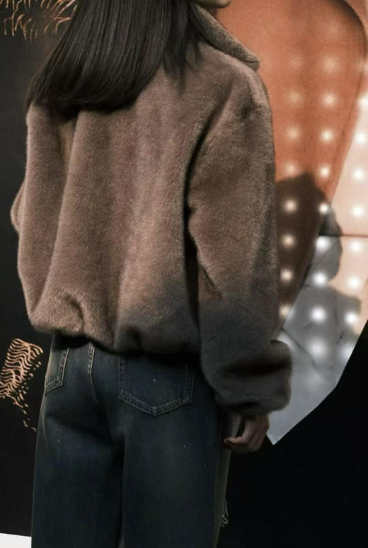 极限特惠 现货发 渠道货 MC环保皮草 时髦立领 拉链外套 保暖松弛 我穿L 商品图6