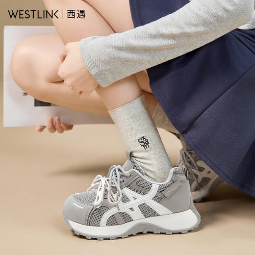 西遇厚底丑萌老爹鞋女2026春季新款双鞋带增高轻便透气休闲运动鞋V0166226 商品图3