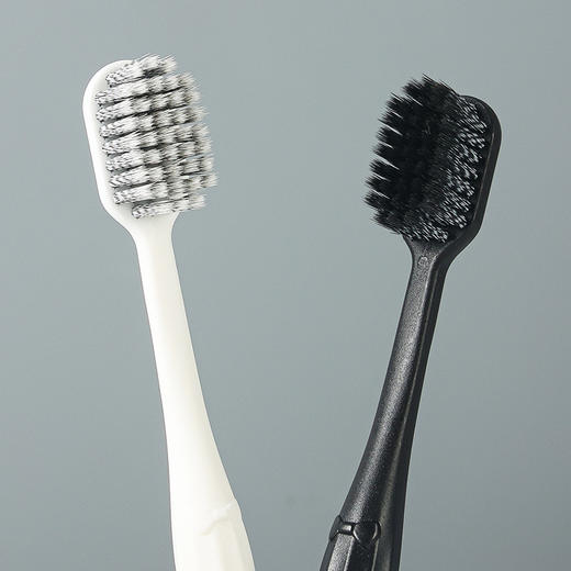 独立包装日式成人情侣家庭装黑白经典款家用软毛牙刷 商品图1