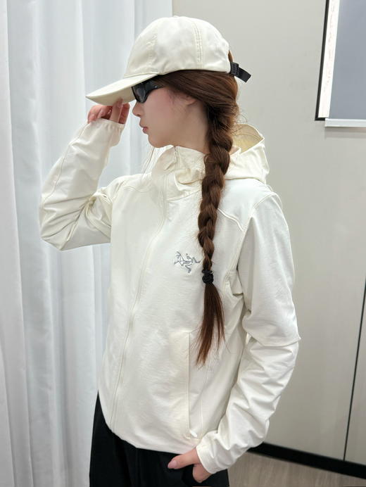 始祖鸟 Gamma Hoody女款软壳 冲锋衣(MG) 商品图1