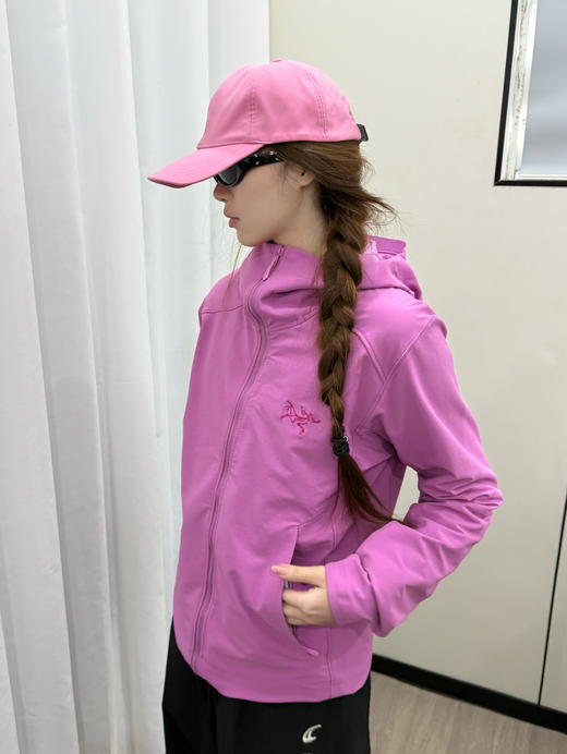 始祖鸟 Gamma Hoody女款软壳 冲锋衣(MG) 商品图3