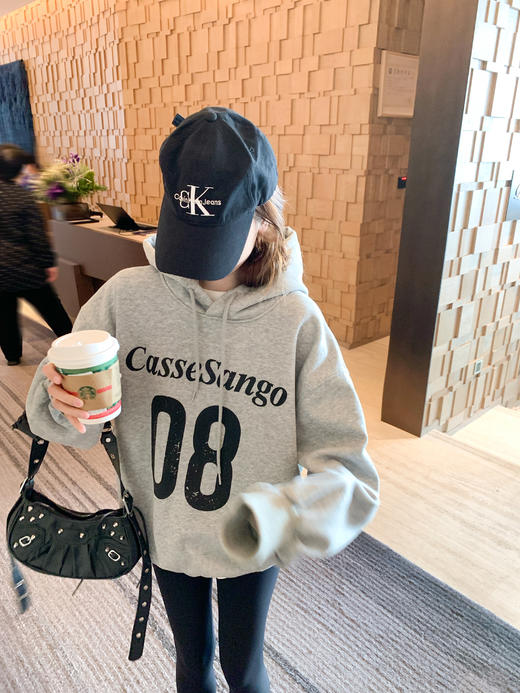 <曾小咸推荐>2.24现货秒杀 ！微信超特价！韩系字母连帽加绒卫衣 日常219.99 立减130 秒杀89.99！！ 商品图9