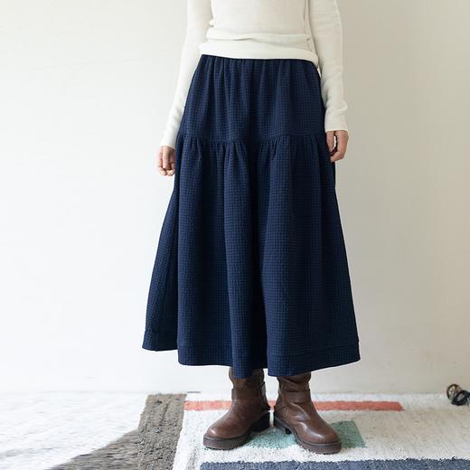 绽放034朵/羊毛混纺泡泡格纹碎褶半身长裙女春新款简约显瘦半身裙 商品图0