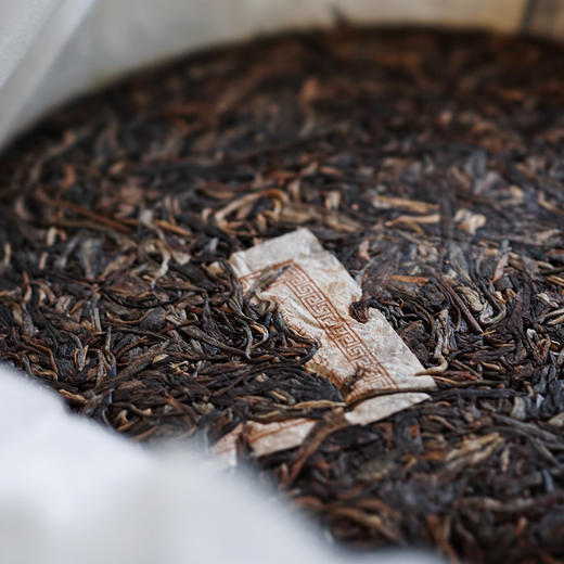 【元昌号】传芳系列岁票779典藏臻品十三年陈曼松357g生饼 商品图5